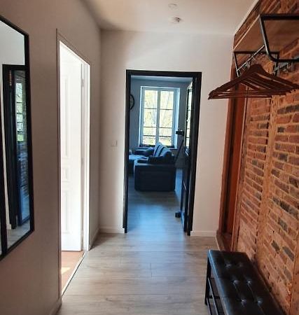 Appartement D'Hippolyte - Vue Musee Rimbaud ชาร์เลอวิลล์-เมซิแยร์ ภายนอก รูปภาพ