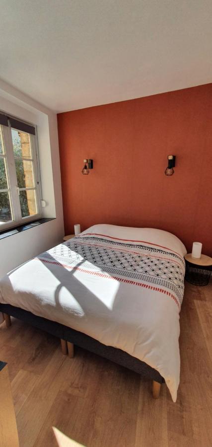 Appartement D'Hippolyte - Vue Musee Rimbaud ชาร์เลอวิลล์-เมซิแยร์ ภายนอก รูปภาพ